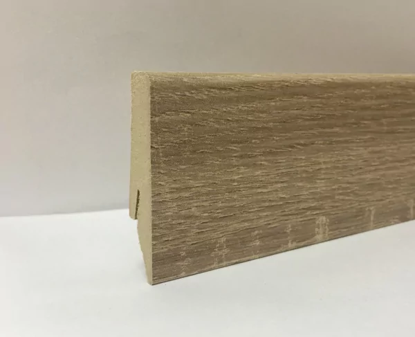ПЛИНТУС CLASSIC 58*19*2400 LCC10
